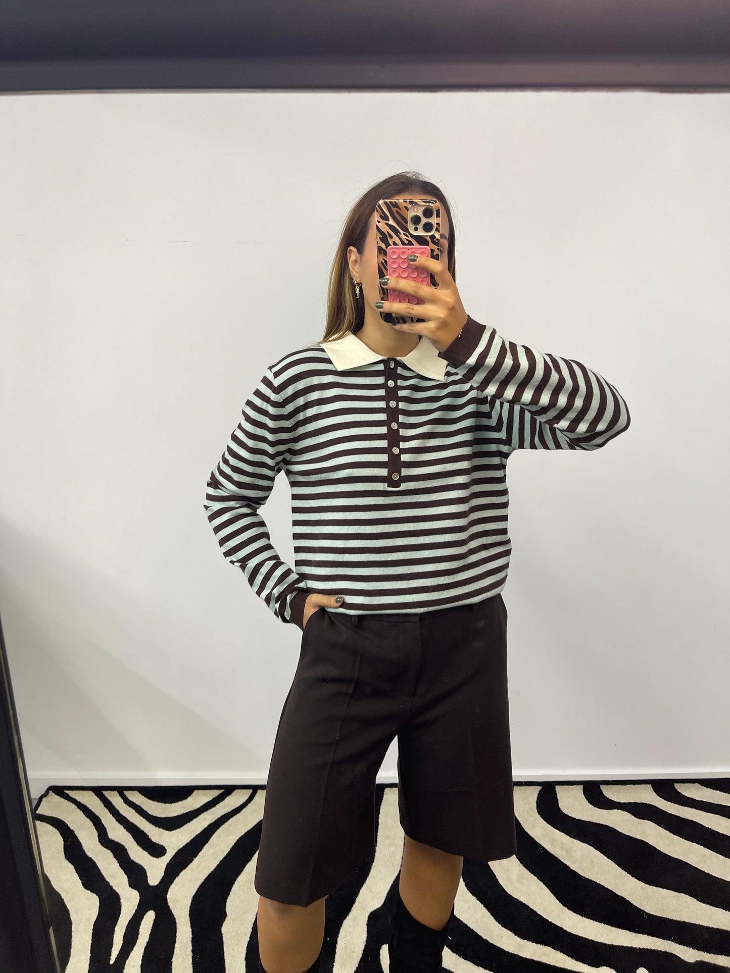 Polo Azul e Castanho