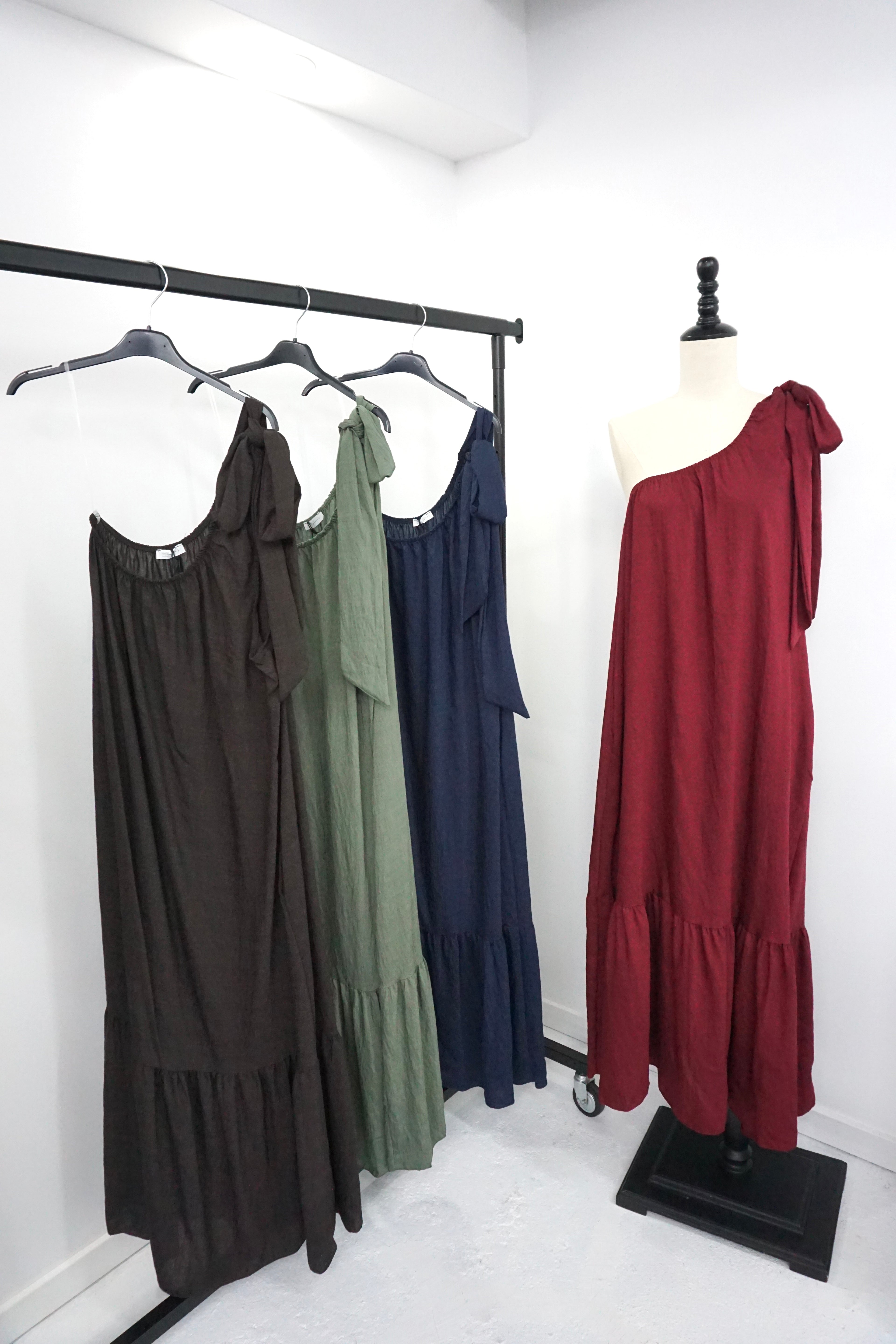 Vestido assimétrico (4 cores)