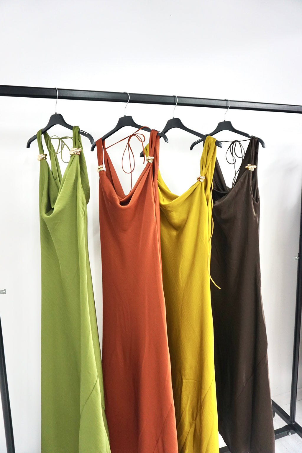 Vestido Cetim (4 cores)