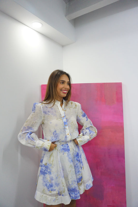 Conjunto Blusa e Saia