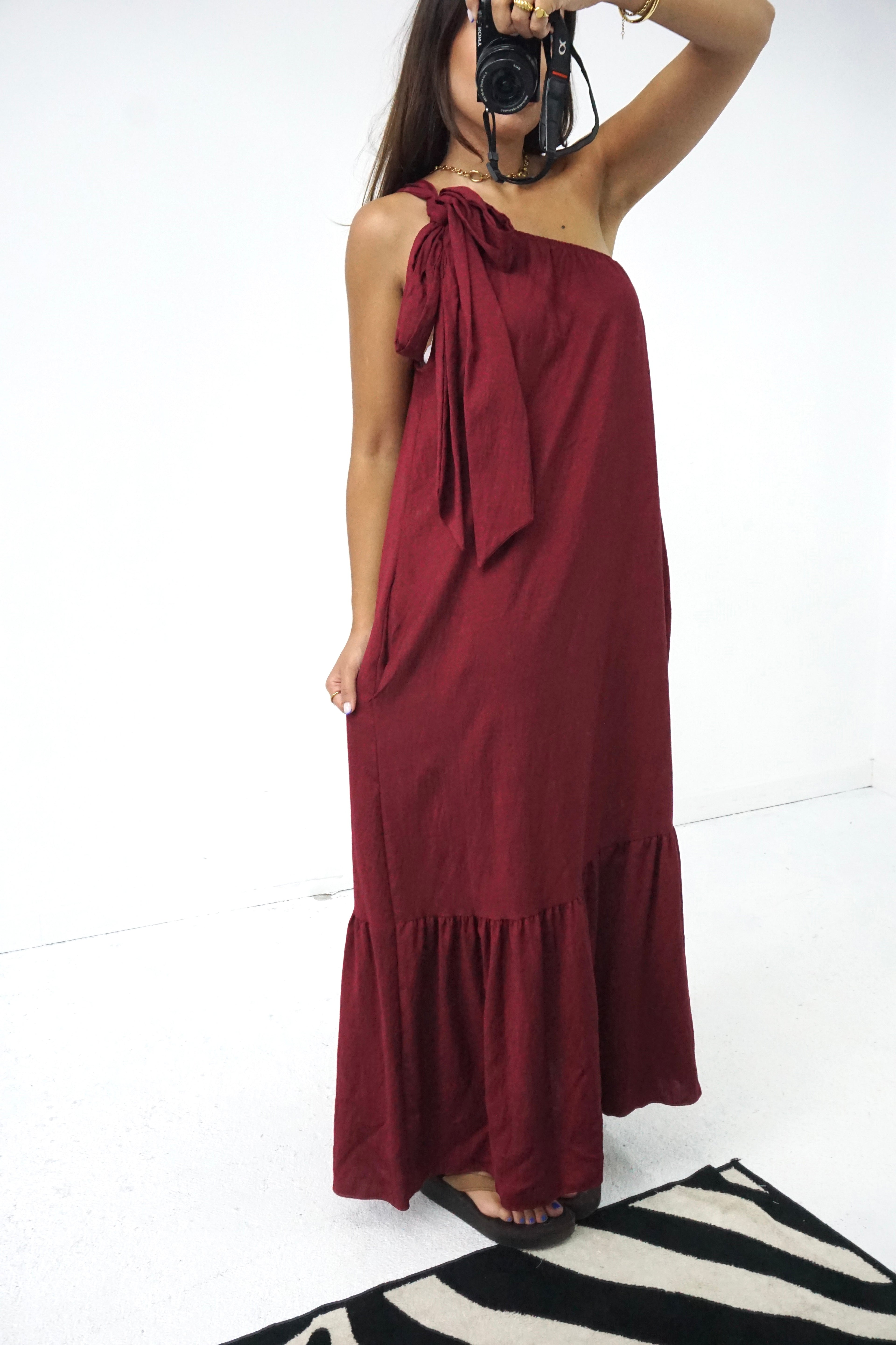 Vestido assimétrico (4 cores)