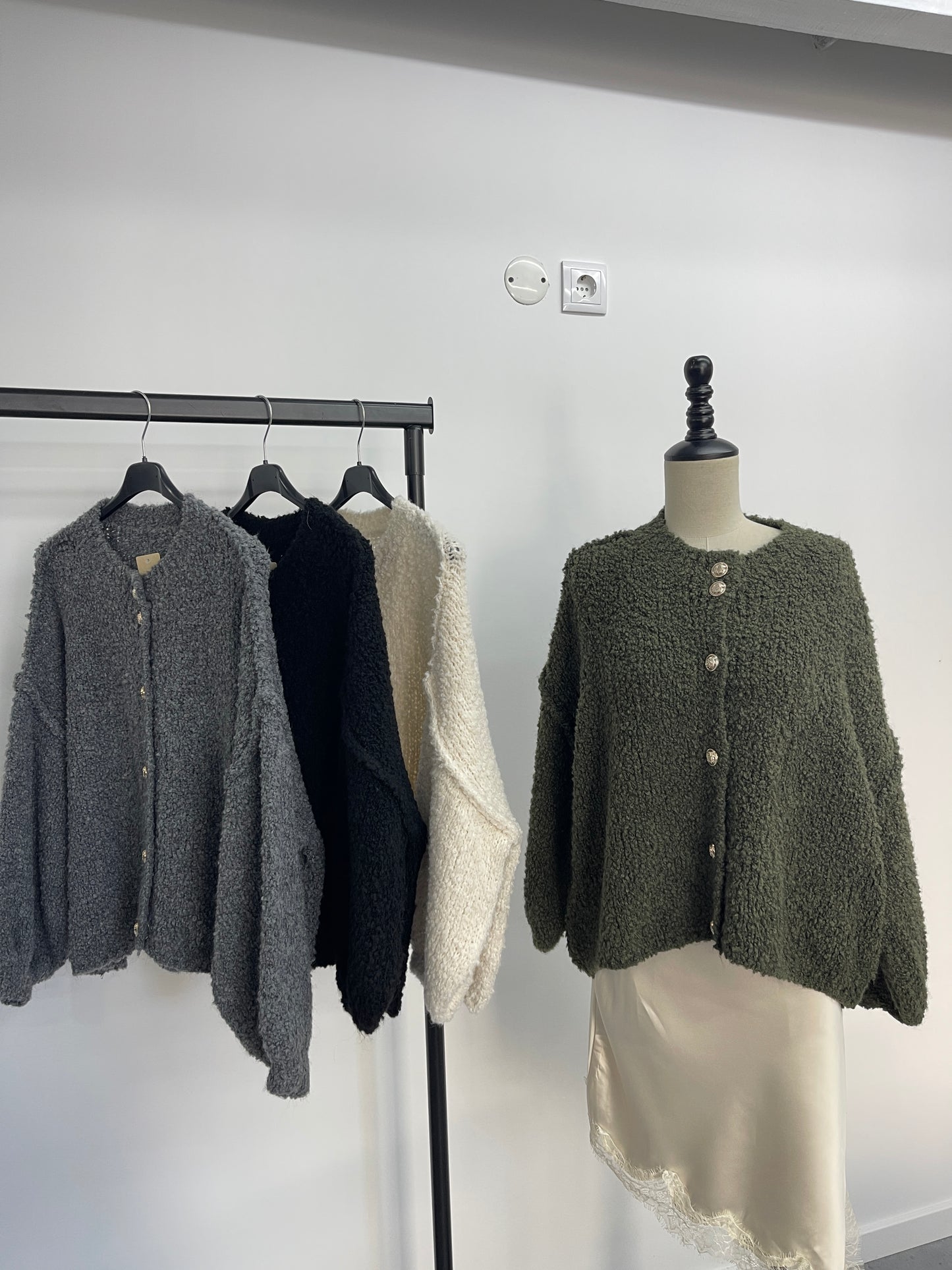 Cardigan Malha Bouclé (4 cores)