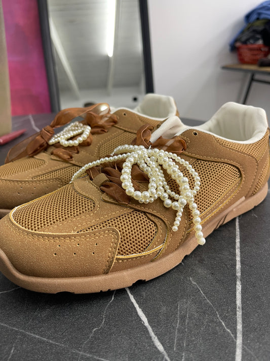 Sapatilhas com pérolas