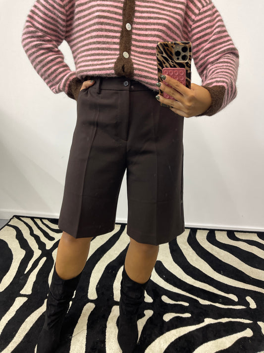 Calção estilo Bermuda