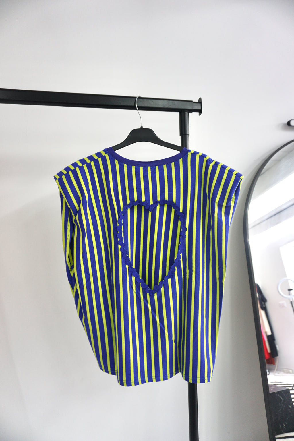 T-shirt costas abertas