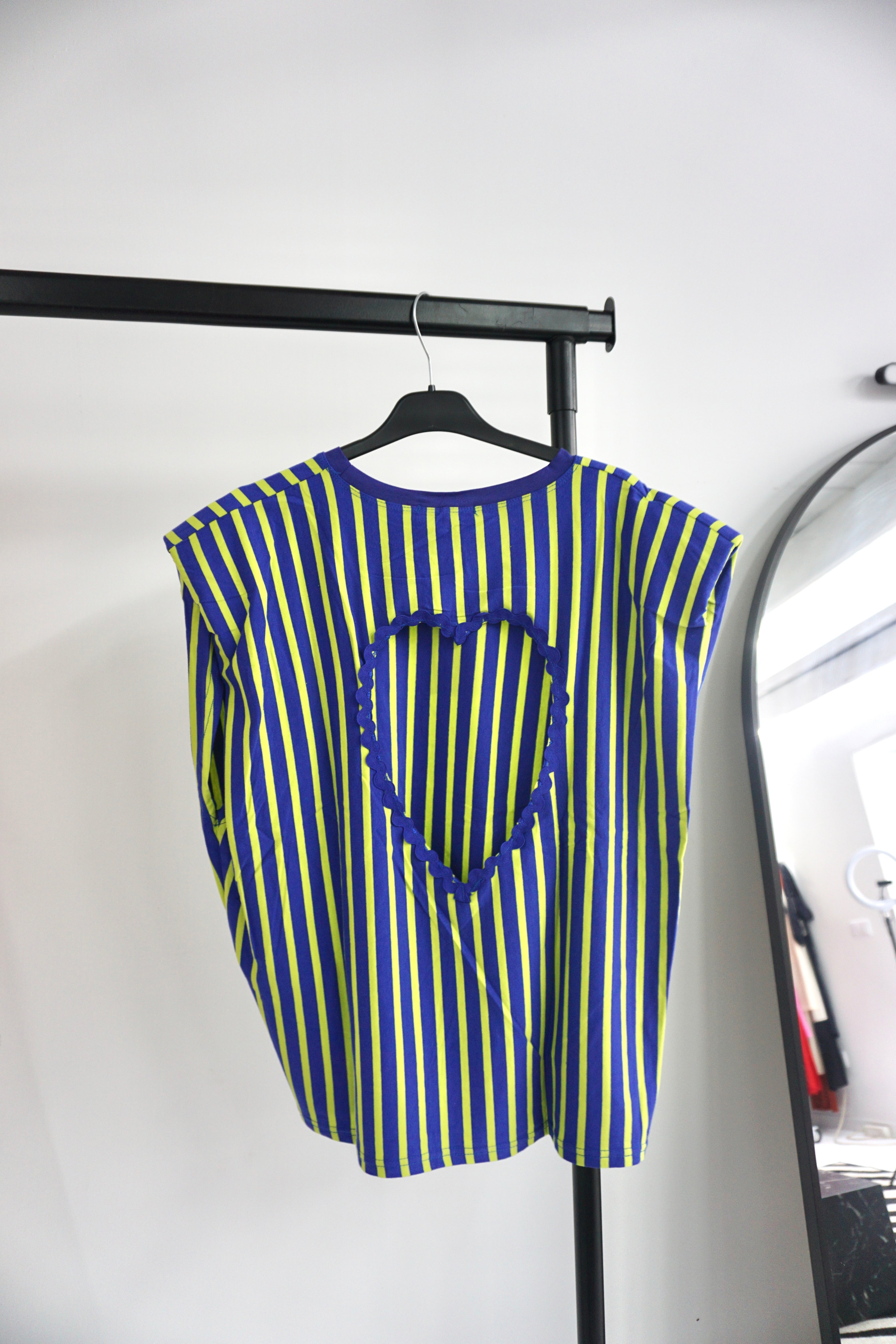 T-shirt costas abertas