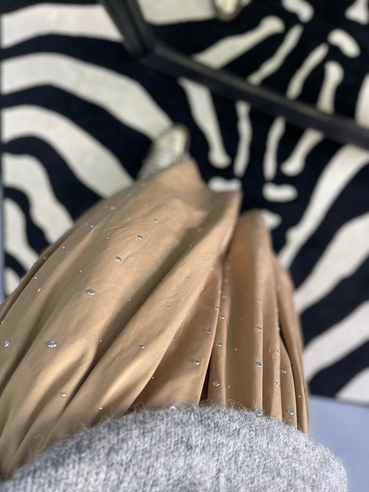 Saia Popelina Tachas