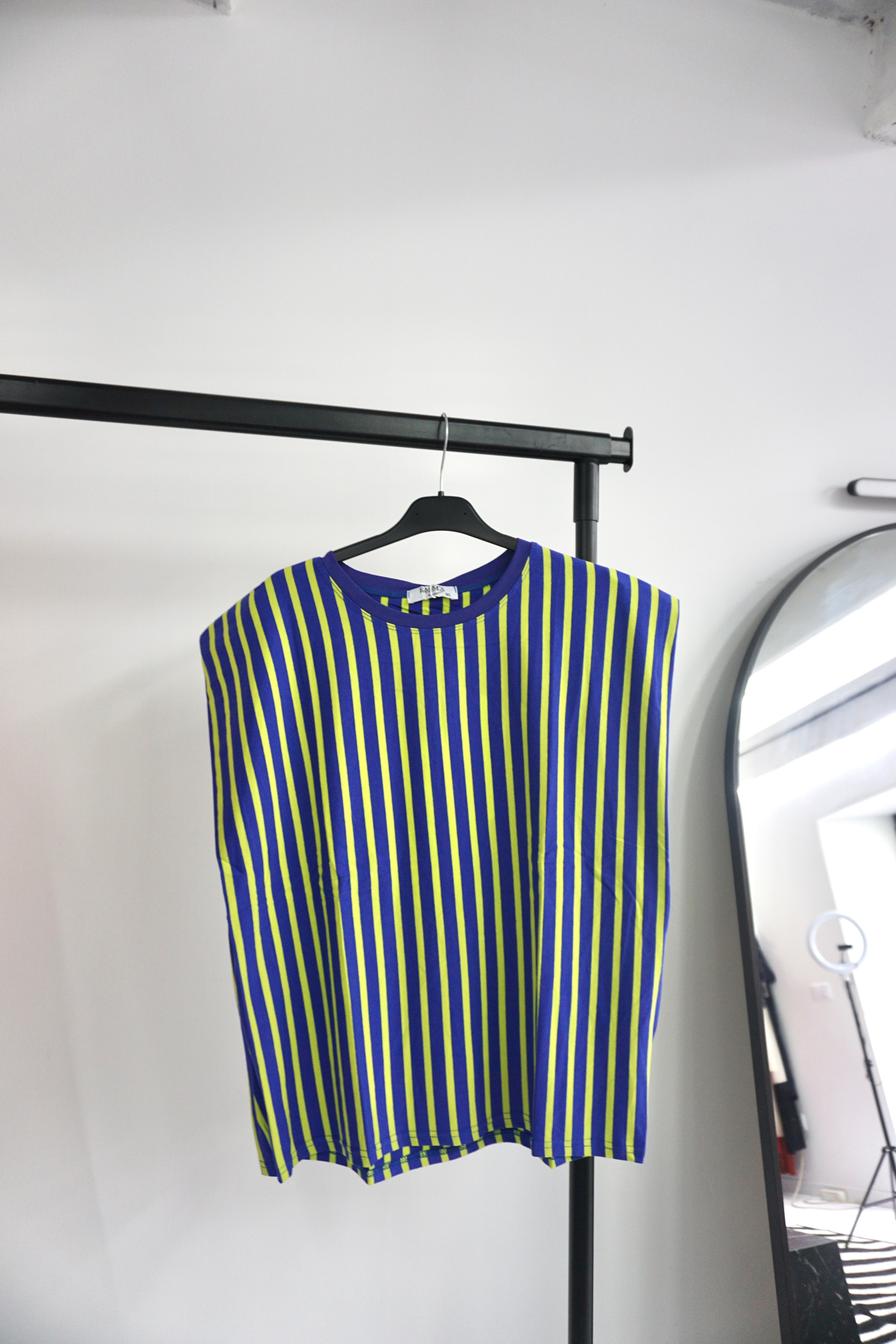 T-shirt costas abertas