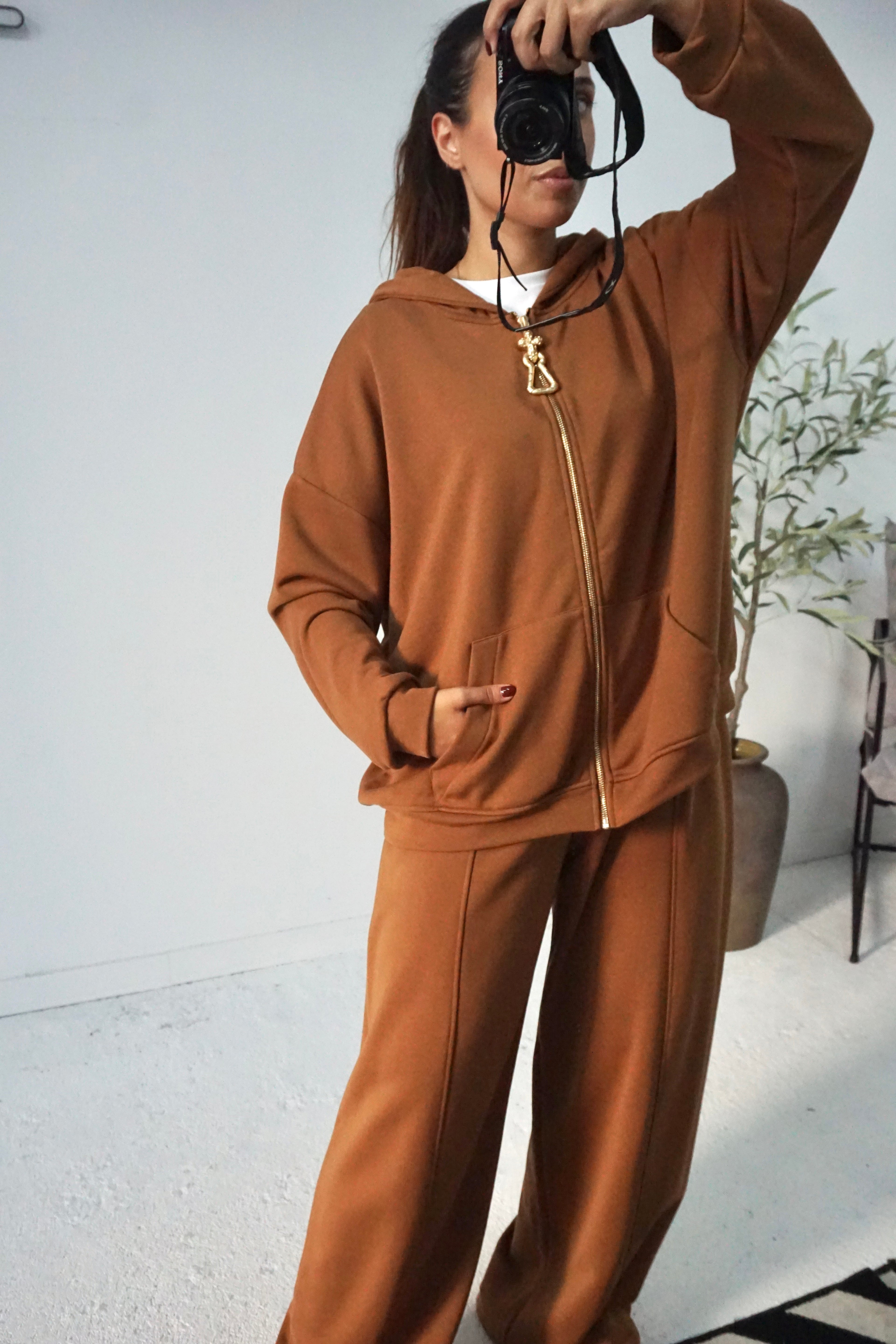 Conjunto em Modal