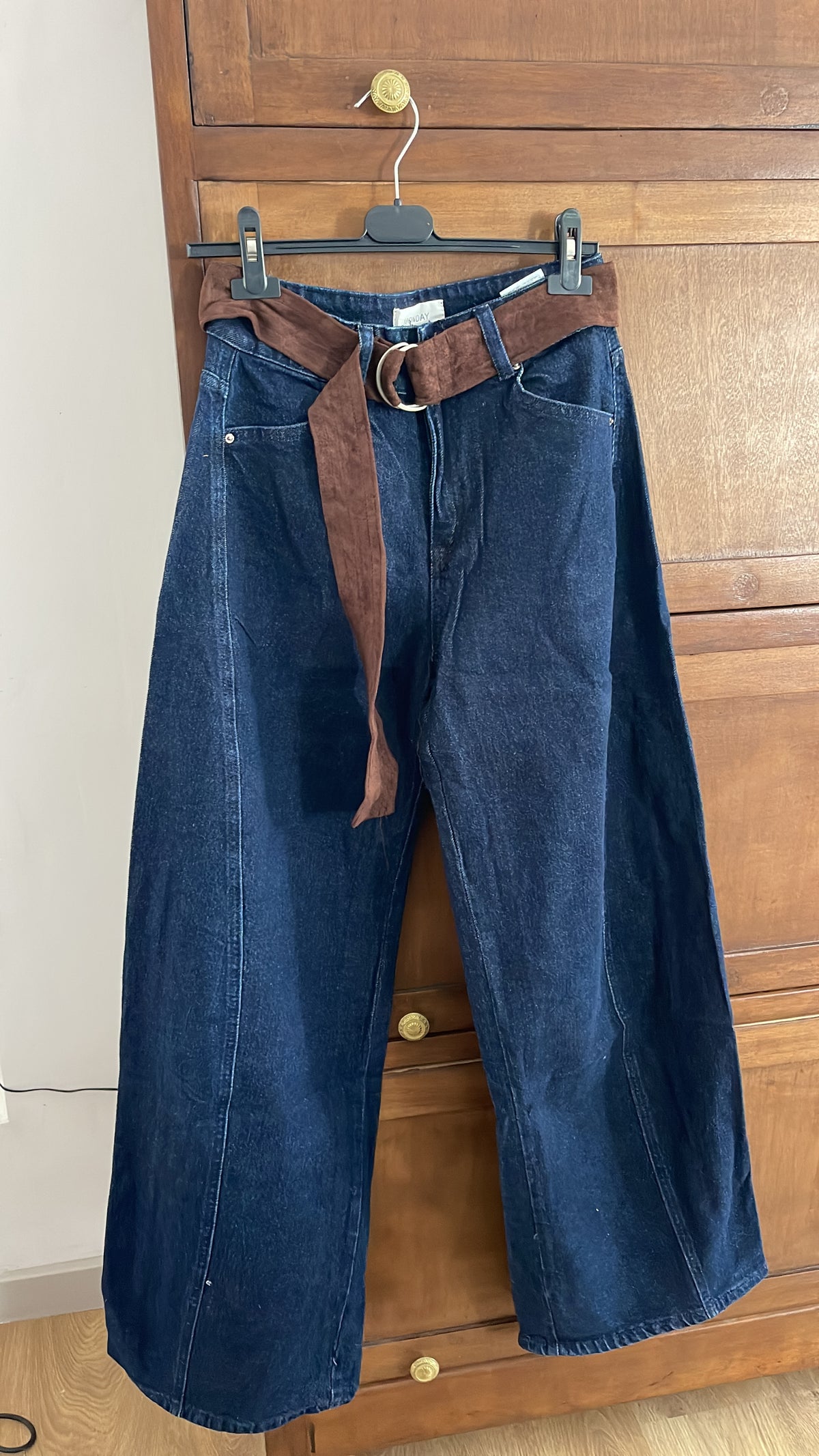 Wide Leg Jeans c/ Cinto