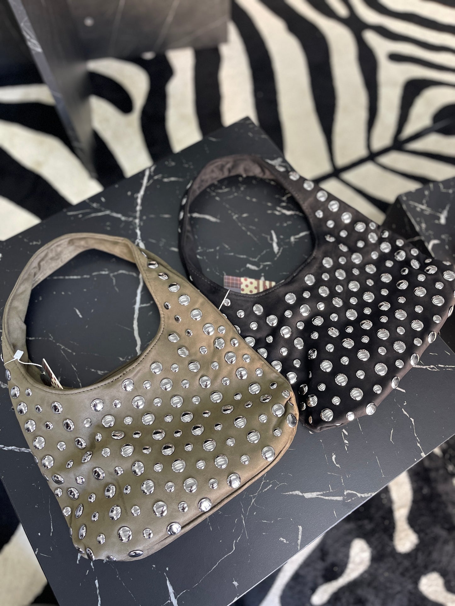 Bucket Bag de Tachas